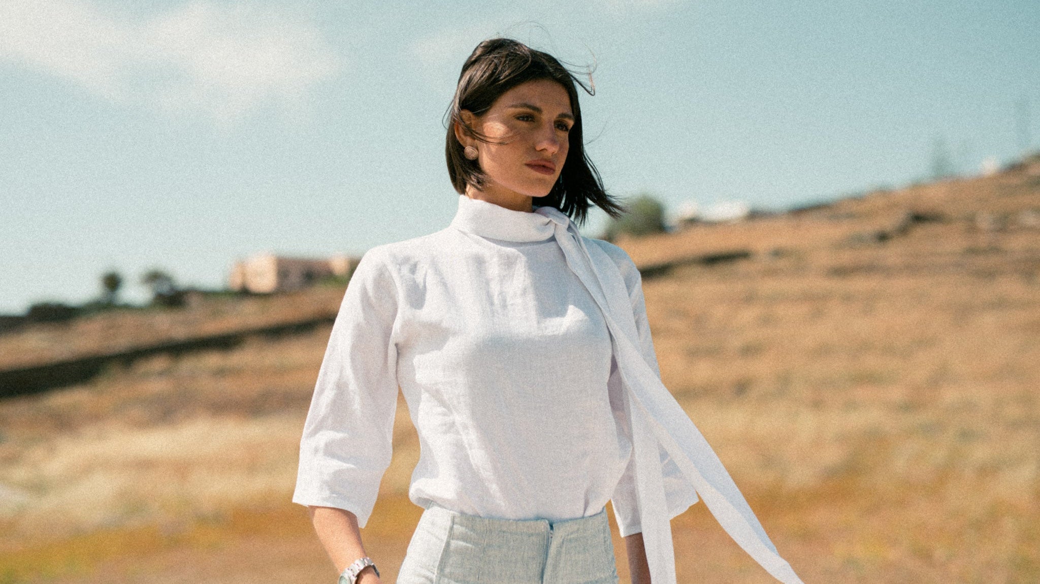 5-Ways-to-Style-White-Linen-Tops-for-Women-in-the-Spring-Summer Luxmii