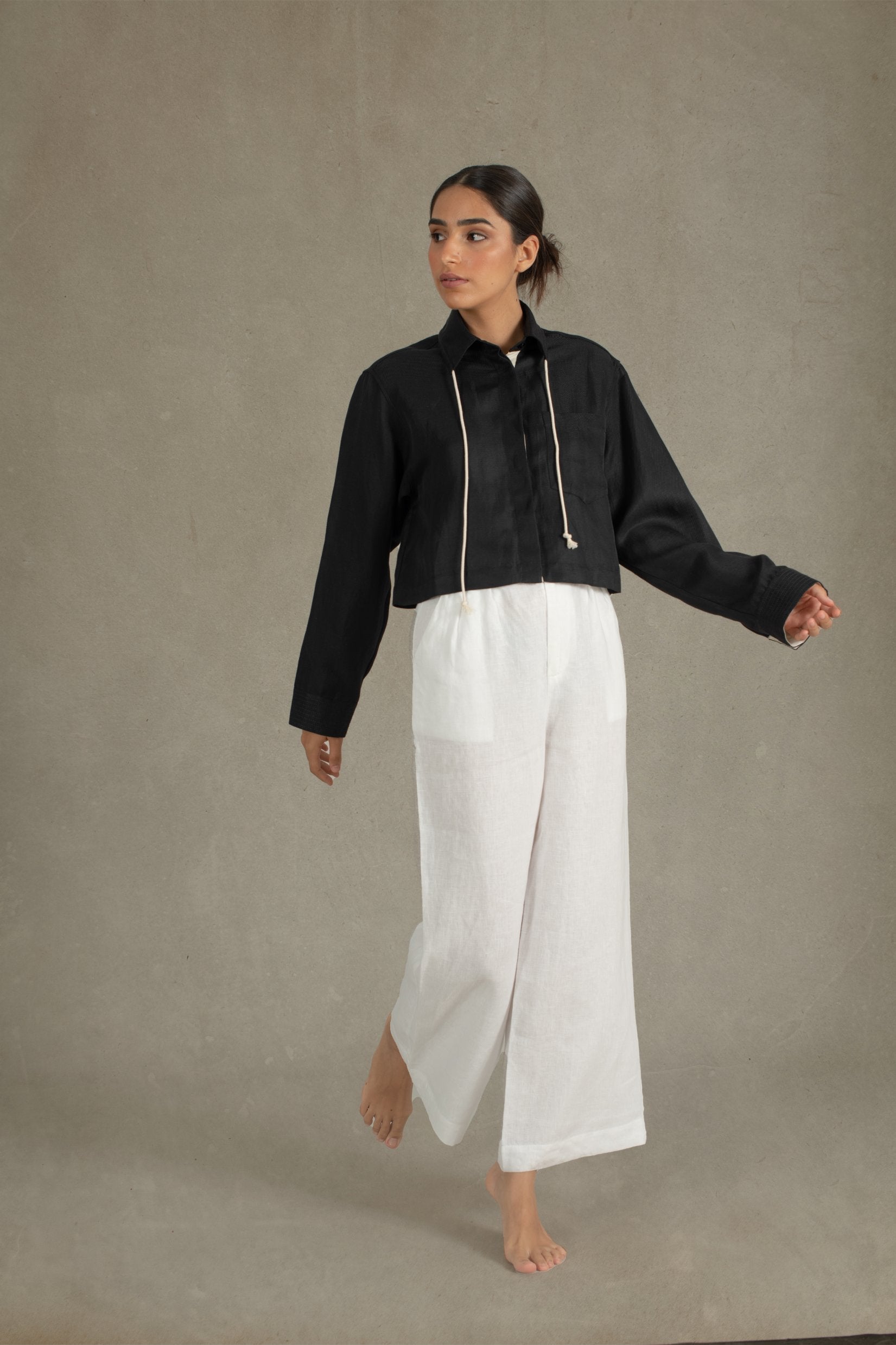 Léo Linen Cropped Jacket Black Luxmii