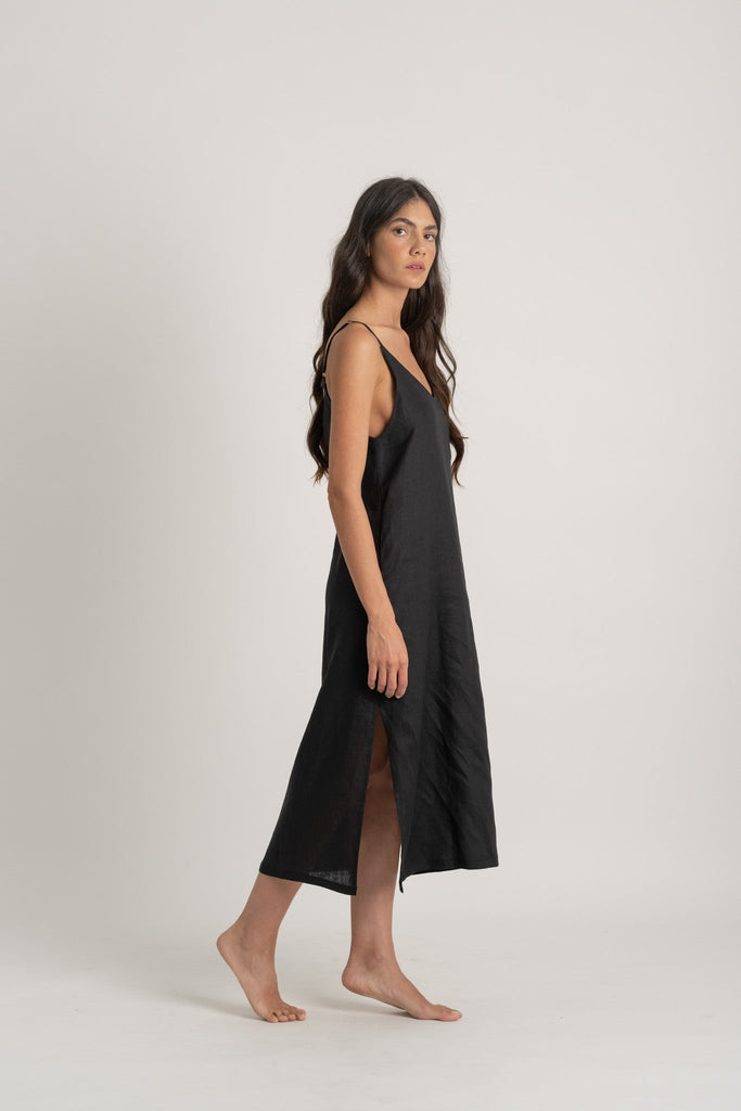 Basique Linen Slip Dress Black Luxmii