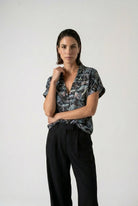Collo Alto Top Najeon Print Vol. II Luxmii