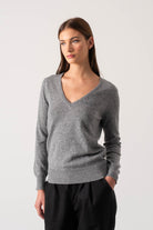 Essenza V-Neck Cashmere Sweater Mélange Grey Luxmii