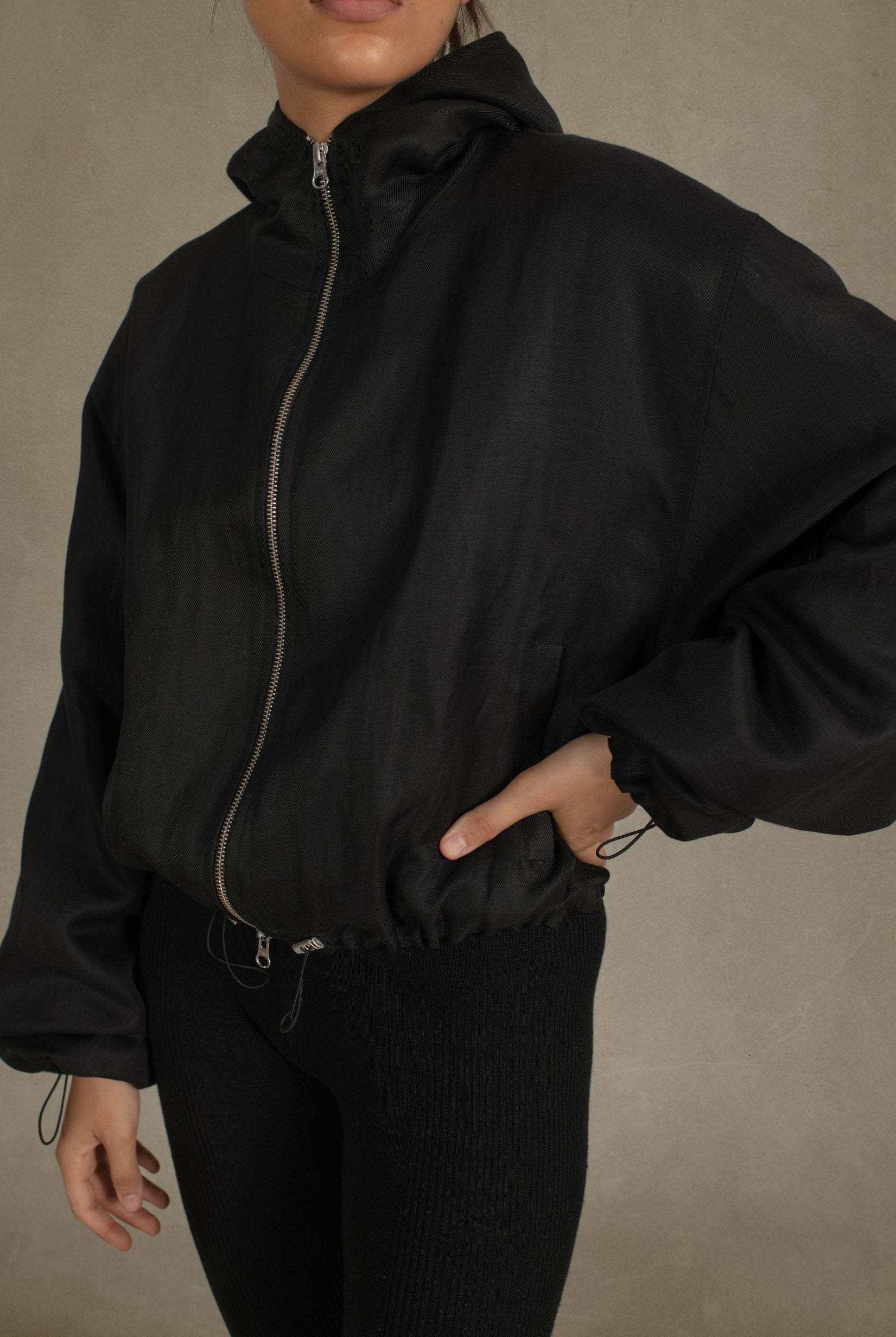 Le Sportif Linen Hooded Jacket Black Luxmii