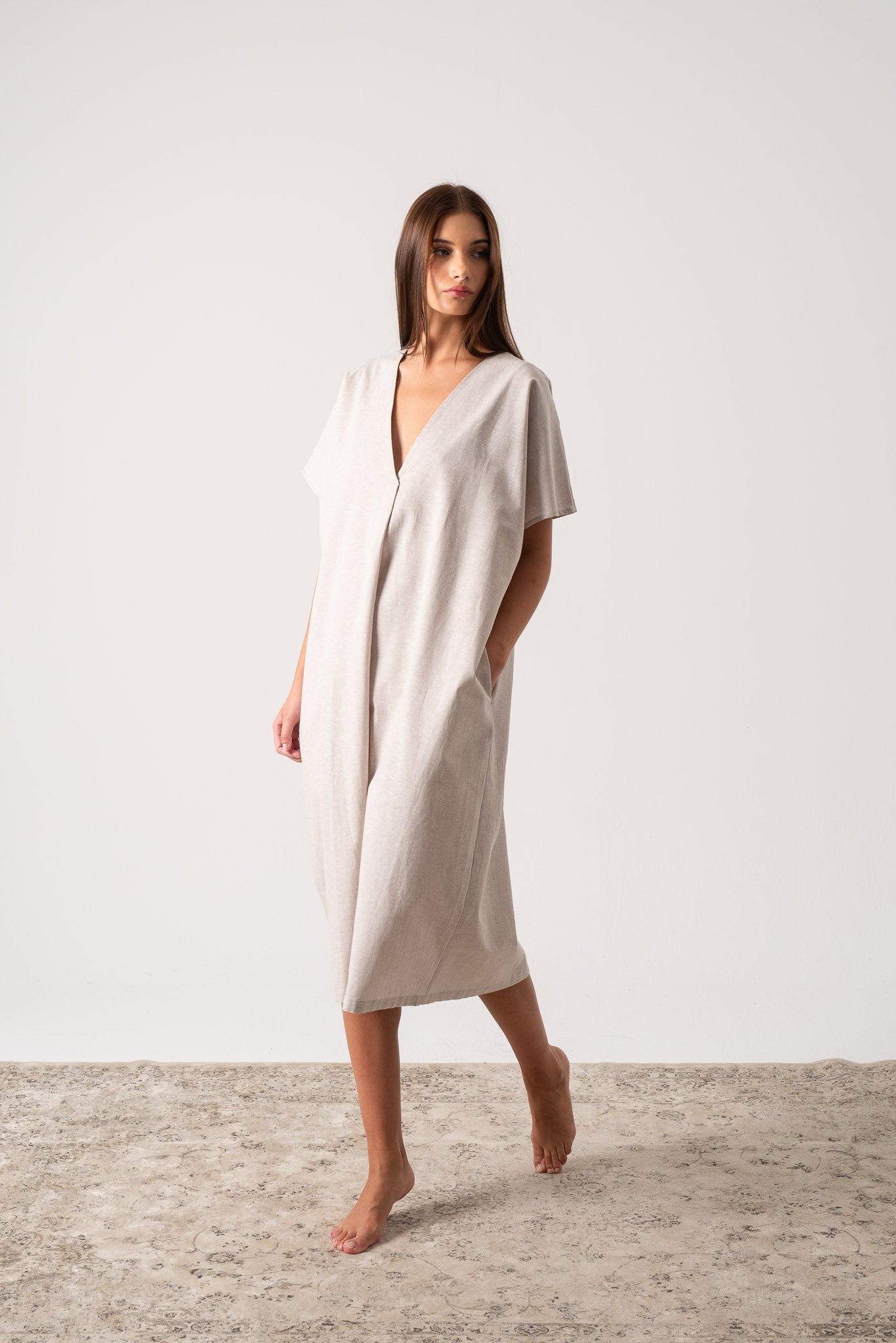 Vacanza Linen Kaftan Natural Luxmii